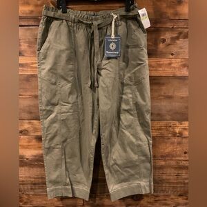 DEMOCRACY OD Green Capri Pants Drawcord Waist Detail Womens Plus 18W New W/Tags